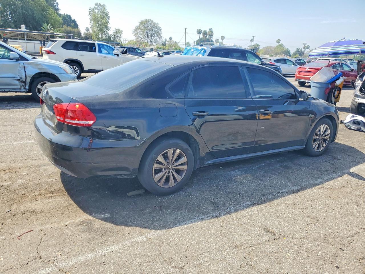 2012 Volkswagen Passat s