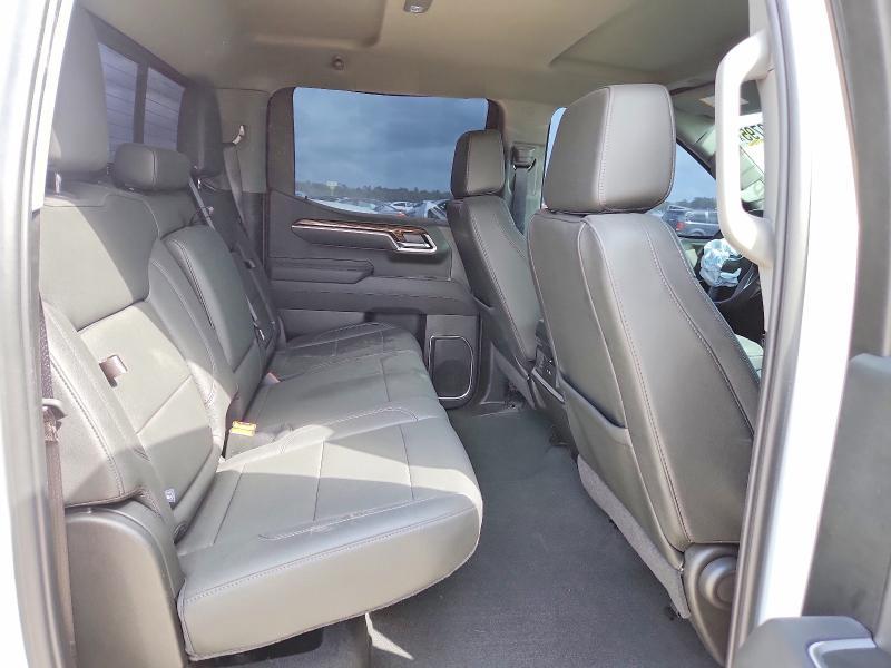 2025 GMC Sierra K1500 Elevation