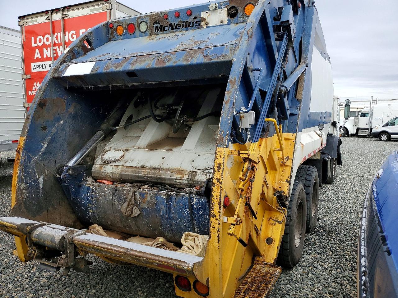 2012 Mack LEU613 Refuse Truck
