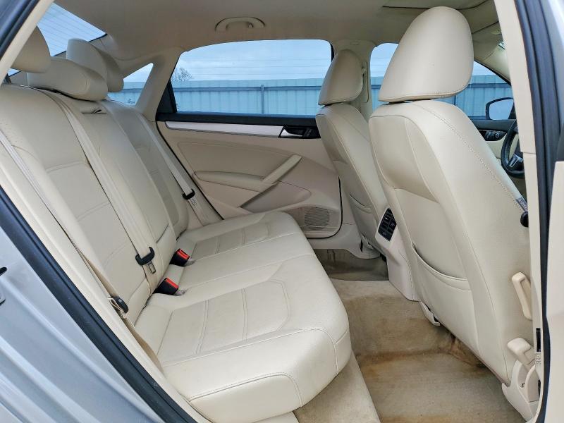 2013 Volkswagen Passat se