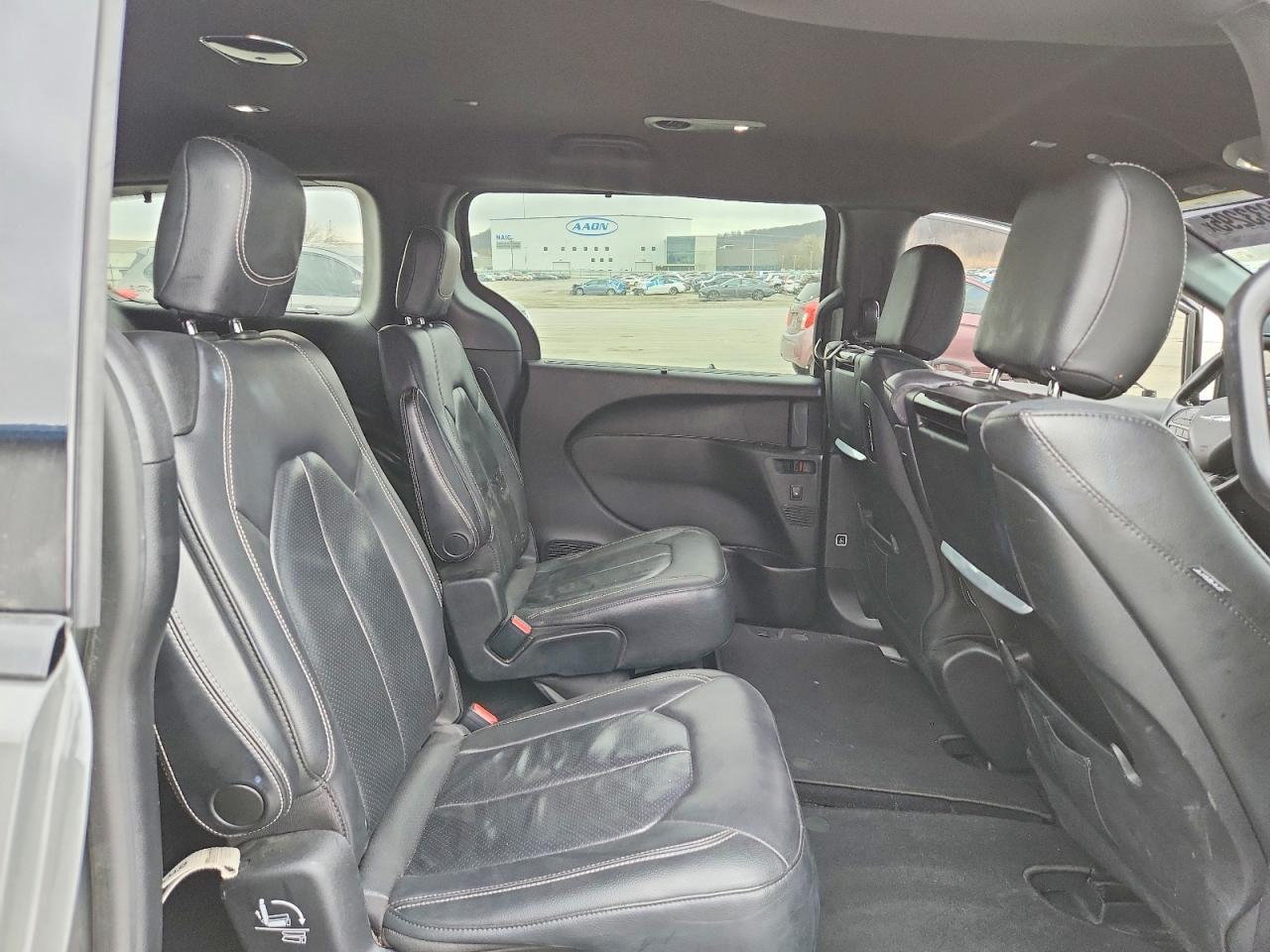 2021 Chrysler Pacifica Touring l