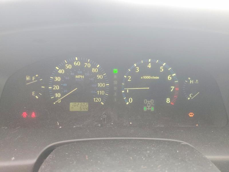 2001 Infiniti QX4 Base
