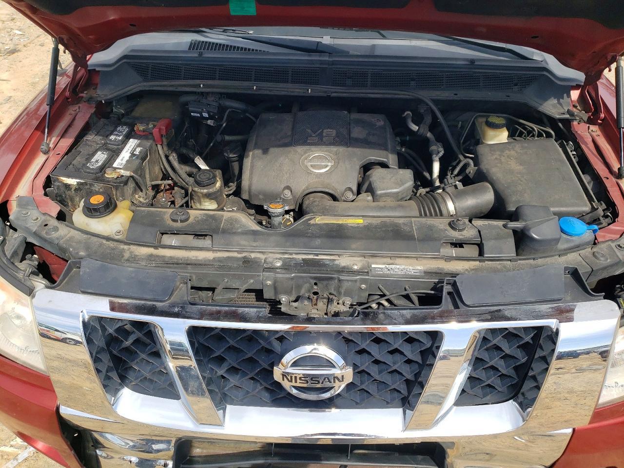 2013 Nissan Titan SV