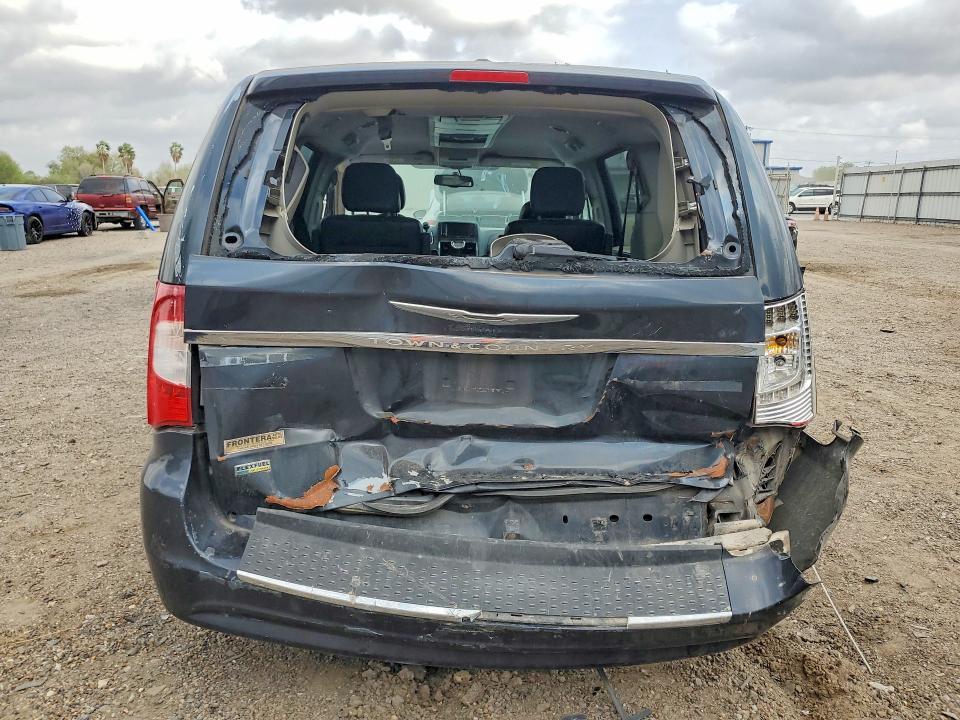 2014 Chrysler Town & Country Touring