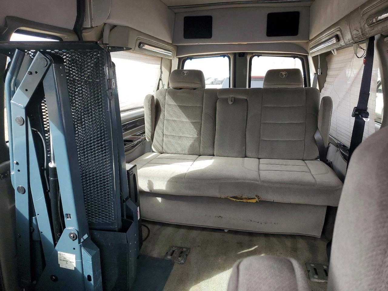 2009 GMC Savana G1500