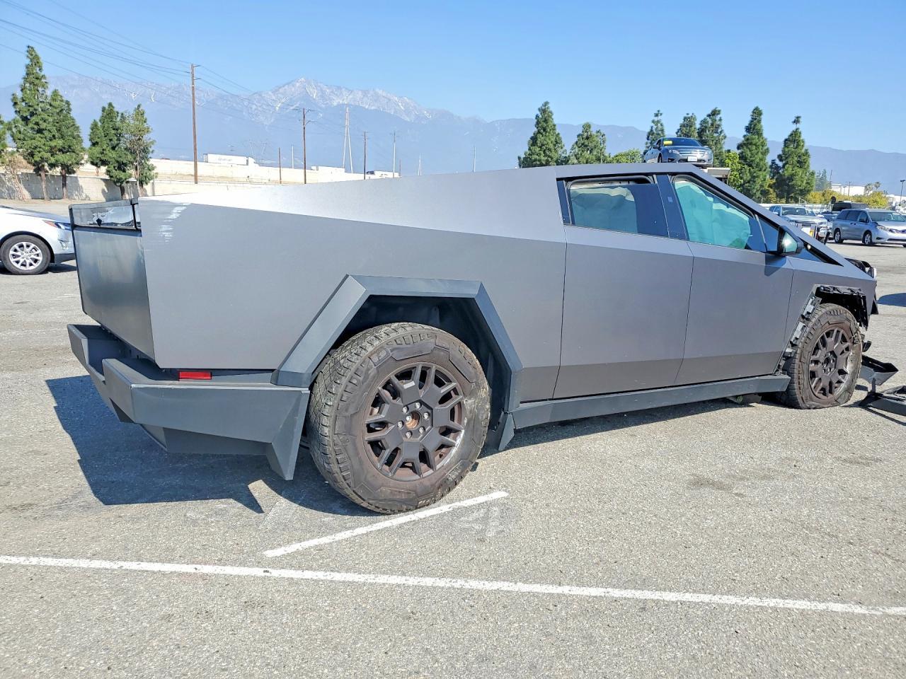 2024 Tesla Cybertruck