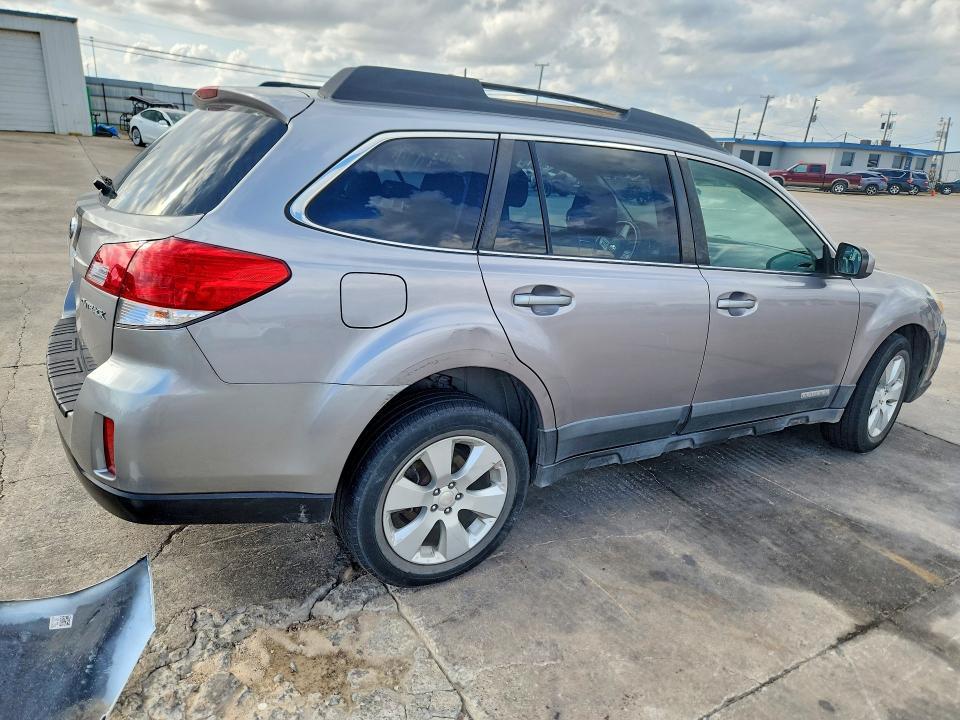 2010 Subaru Outback 2.5i Premium