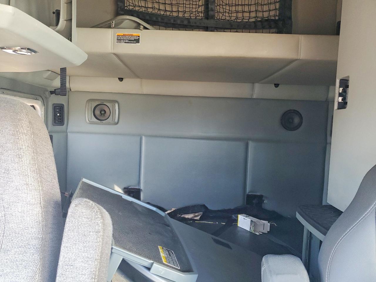 2019 Kenworth T680 Semi Truck