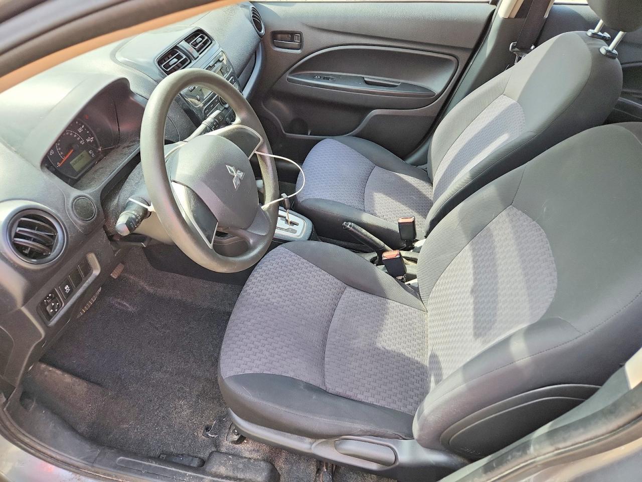 2017 Mitsubishi Mirage es