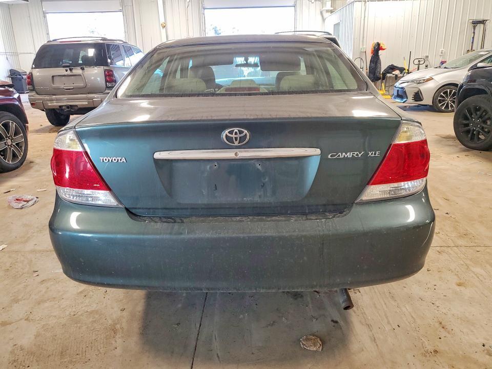 2005 Toyota Camry xle