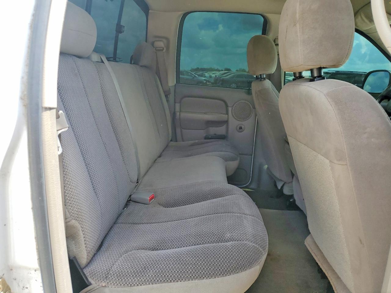 2005 Dodge RAM 1500 ST