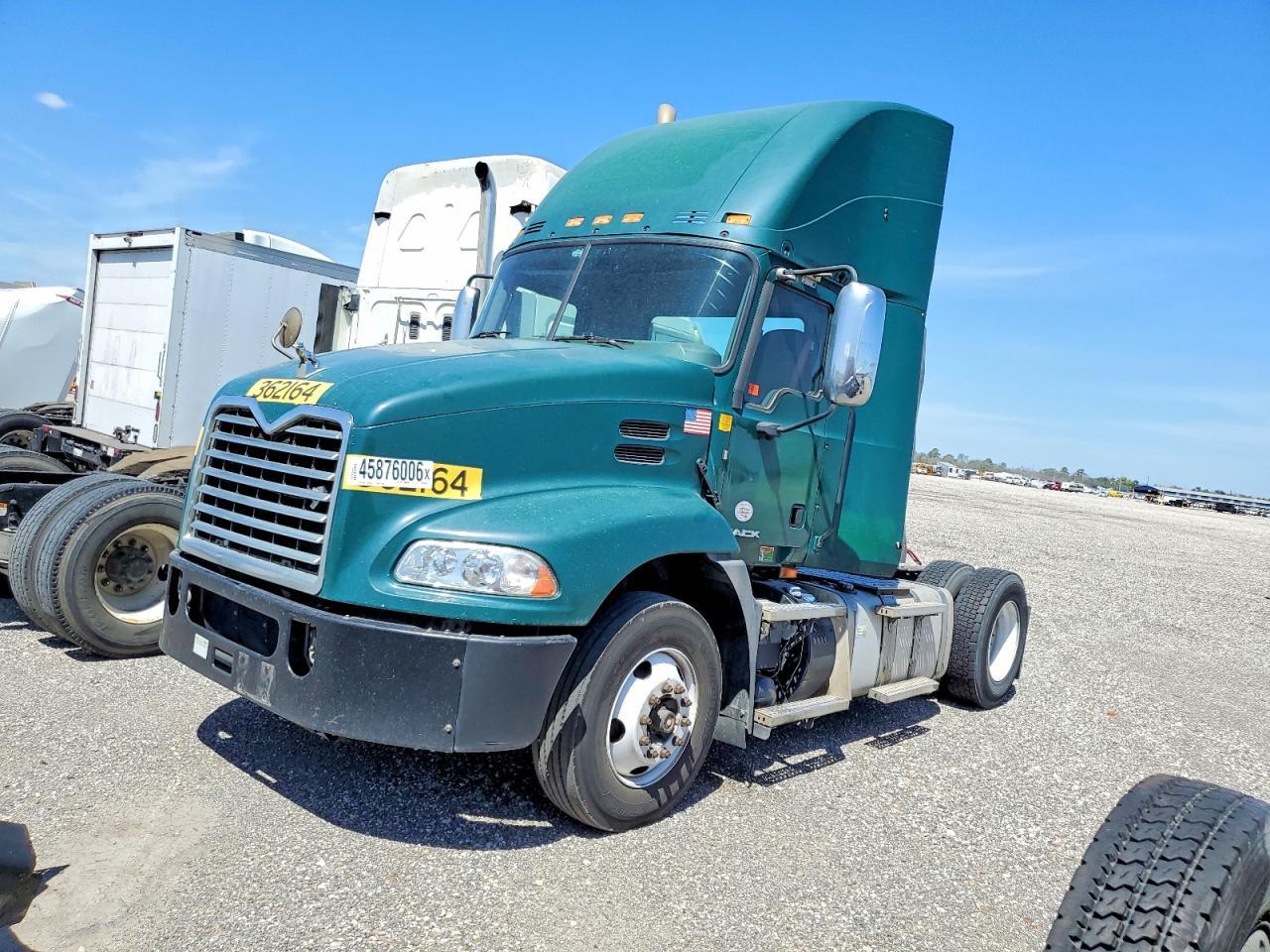 2017 Mack 600 CXU600