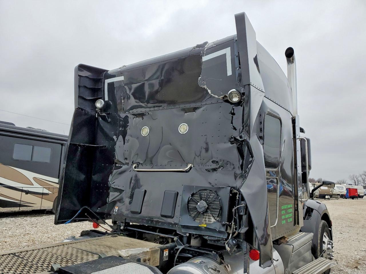 2019 Peterbilt Tractor 2019 Peterbilt 579 Semi Truck