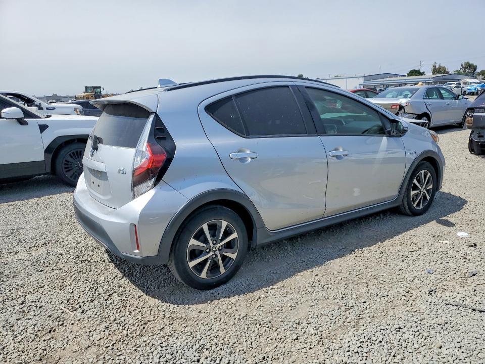 2018 Toyota Prius c two