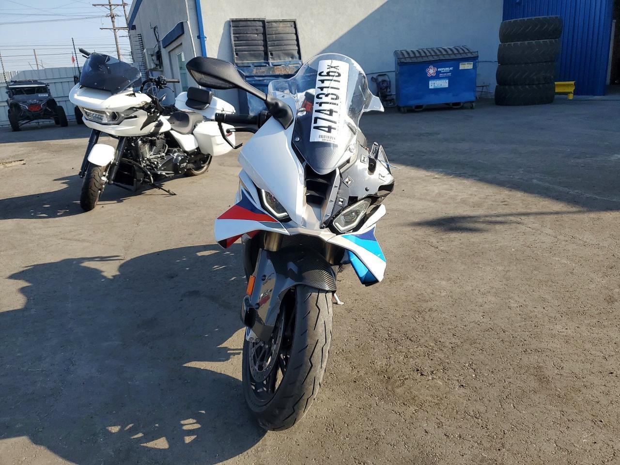 2025 BMW S 1000 RR