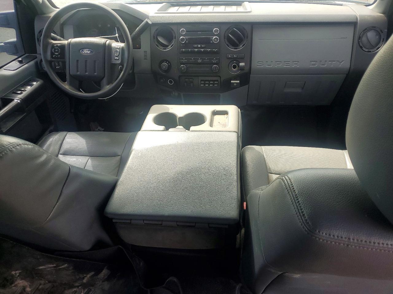2015 Ford F250 Super Duty Flatbed Truck