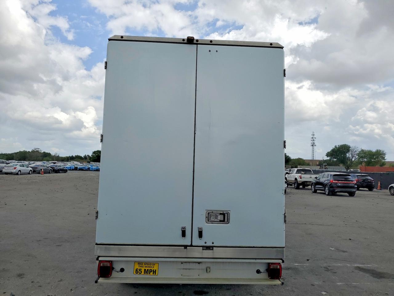 2020 Ford Transit Delivery Truck