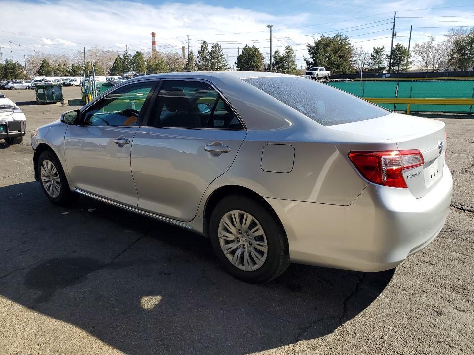 2012 Toyota Camry le