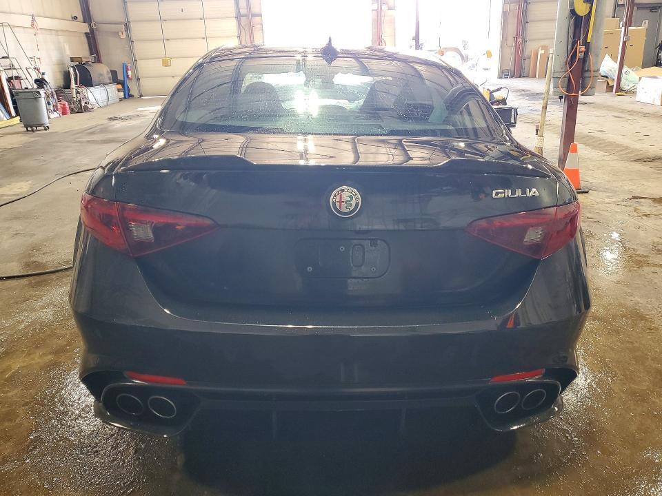 2023 Alfa Romeo Giulia Quadrifoglio