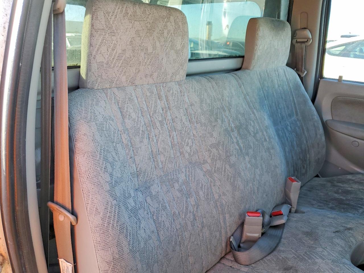 2003 Toyota Tacoma Base