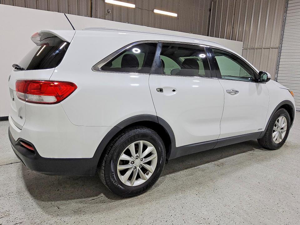 2017 KIA Sorento lx