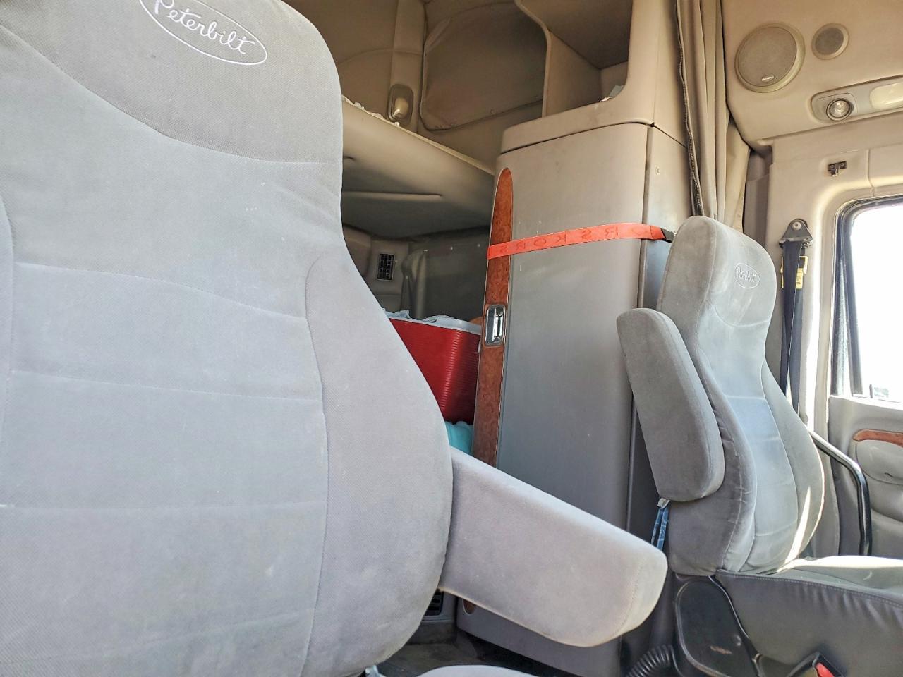 2006 Peterbilt 387