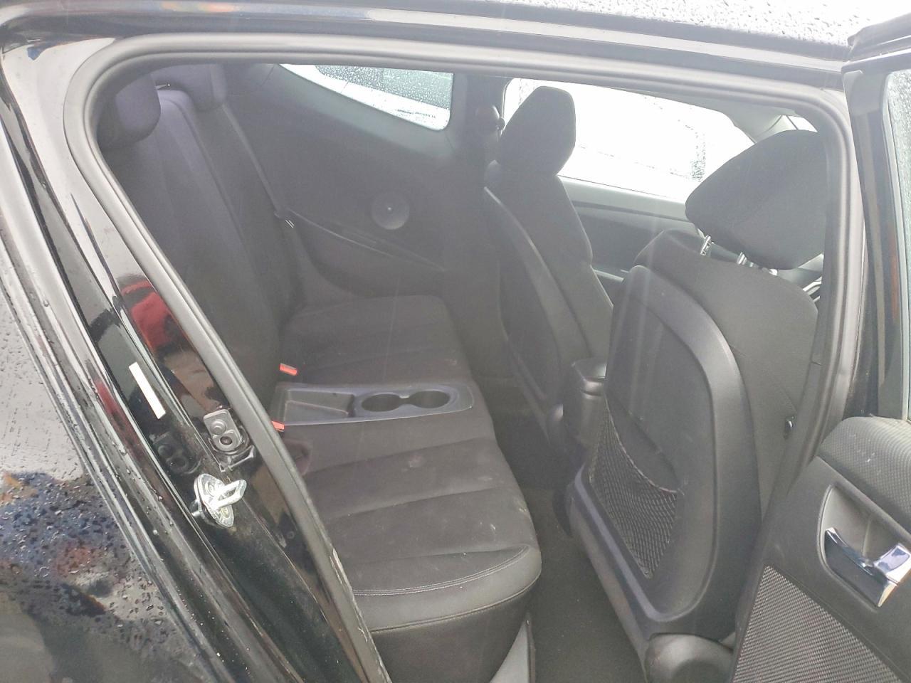 2016 Hyundai Veloster Base