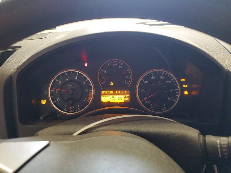 2011 Nissan Titan SV