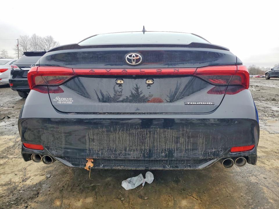 2022 Toyota Avalon Touring