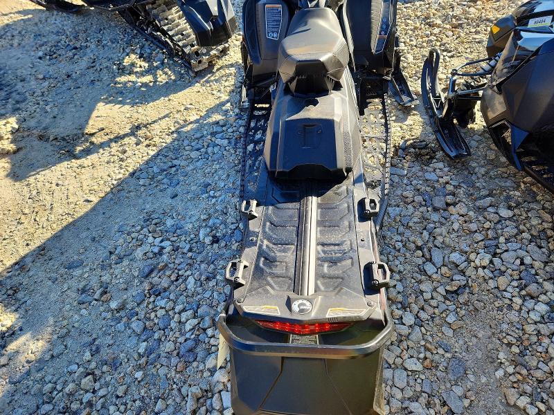 2023 Skidoo Snowmobile