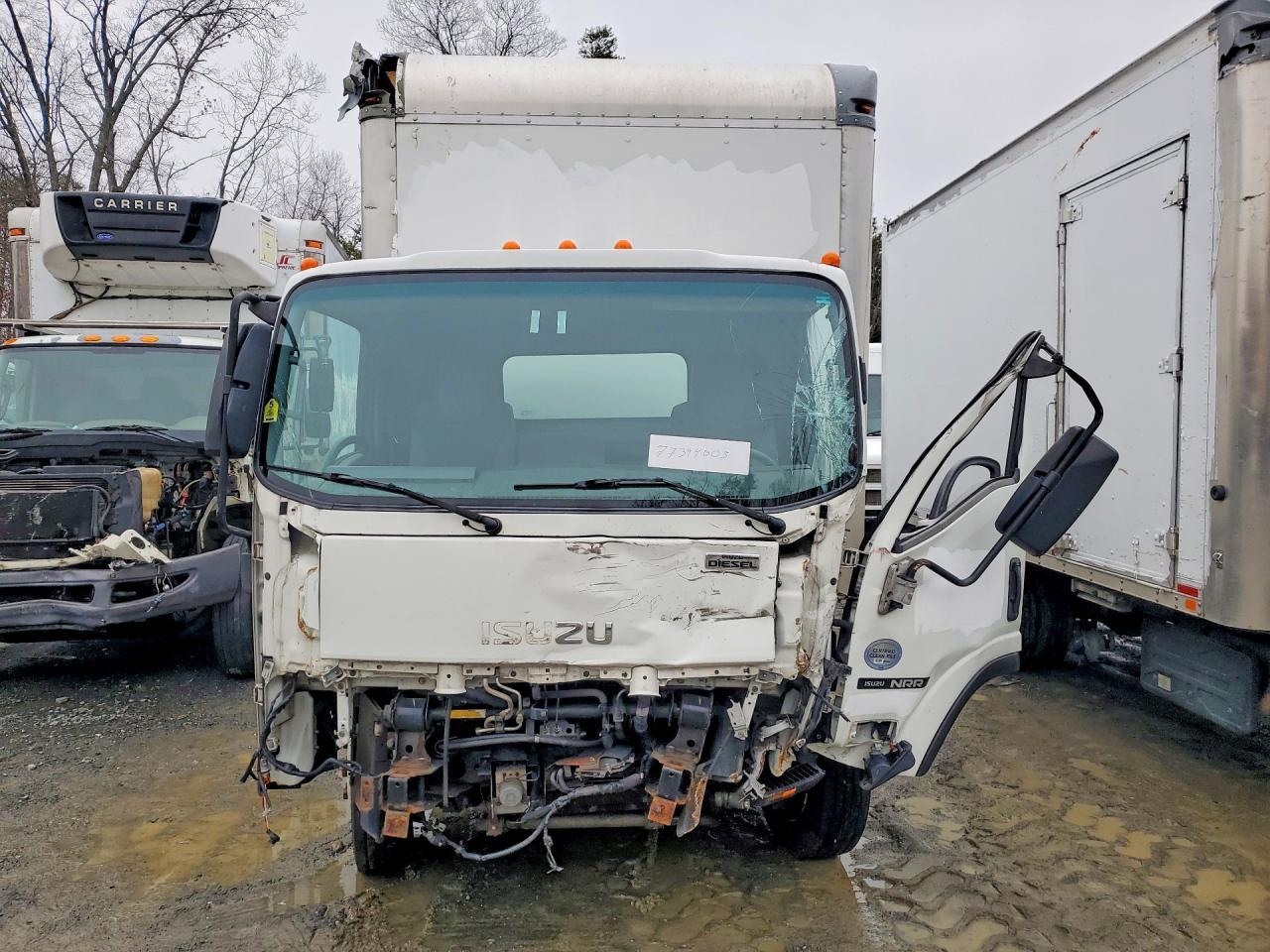 2017 Isuzu NRR BOX Truck