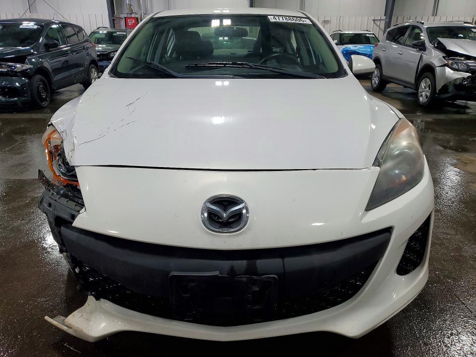 2013 Mazda 3 I