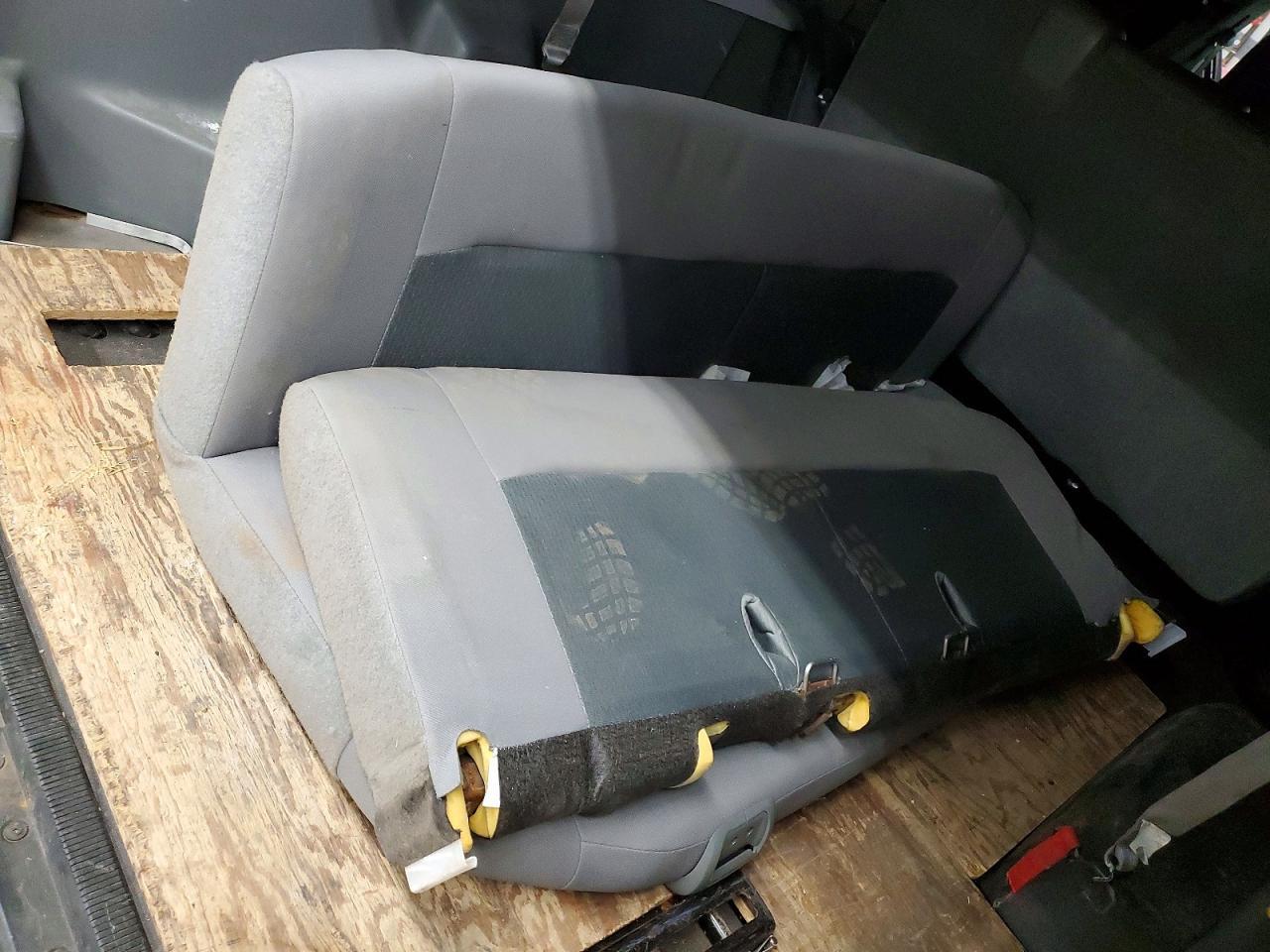 2013 Ford Econoline E350 Super Duty Wagon