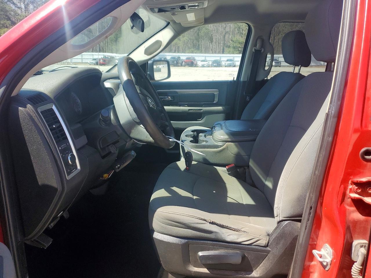 2013 Dodge RAM 1500 SLT
