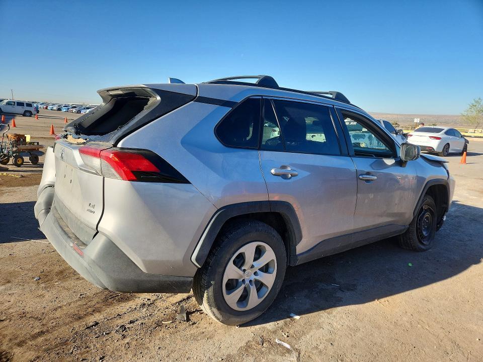 2020 Toyota Rav4 le