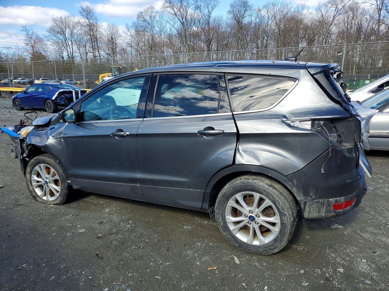2017 Ford Escape se