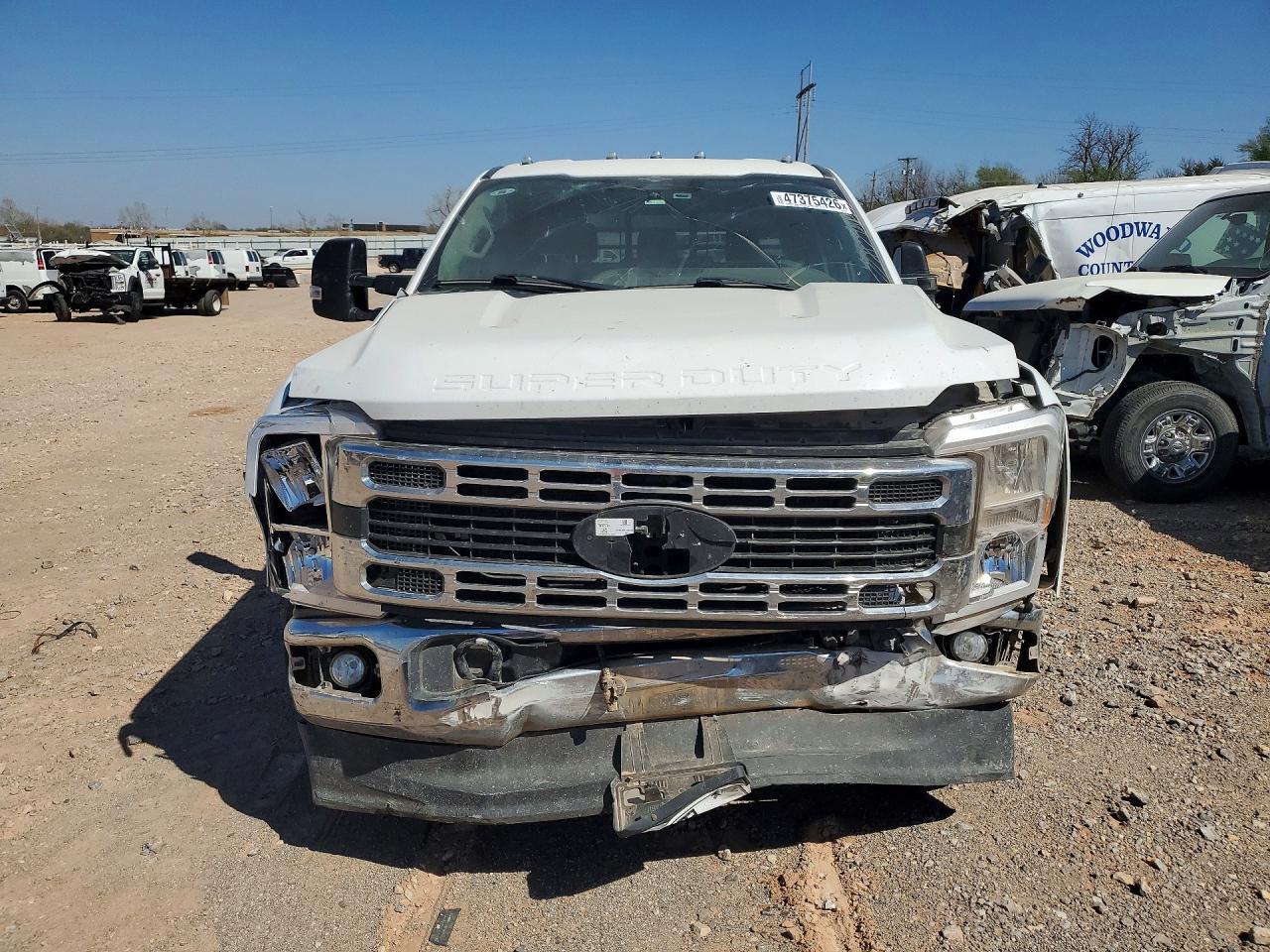 2023 Ford F350 Super Duty Flatbed Truck