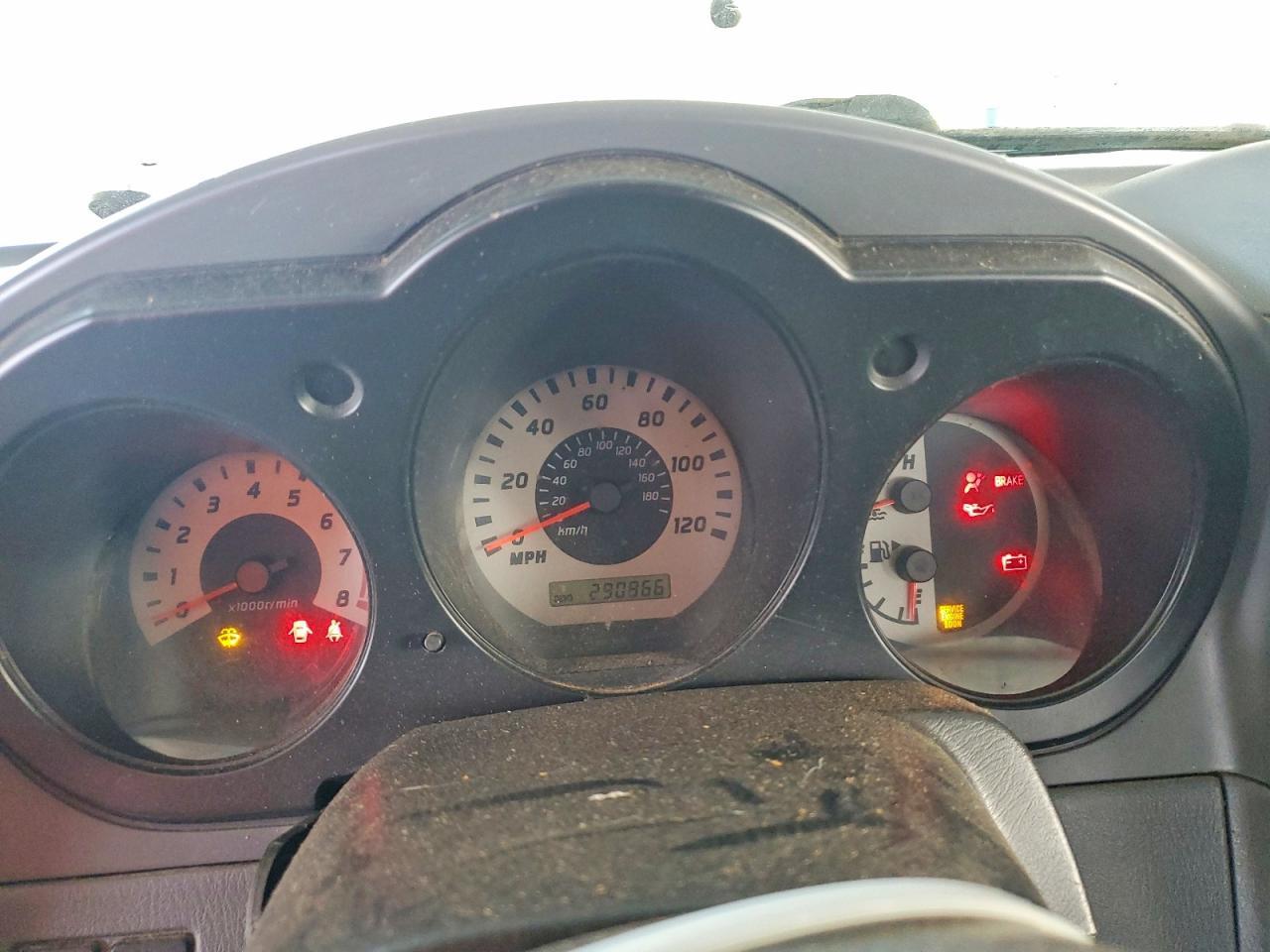 2004 Nissan Frontier XE-V6