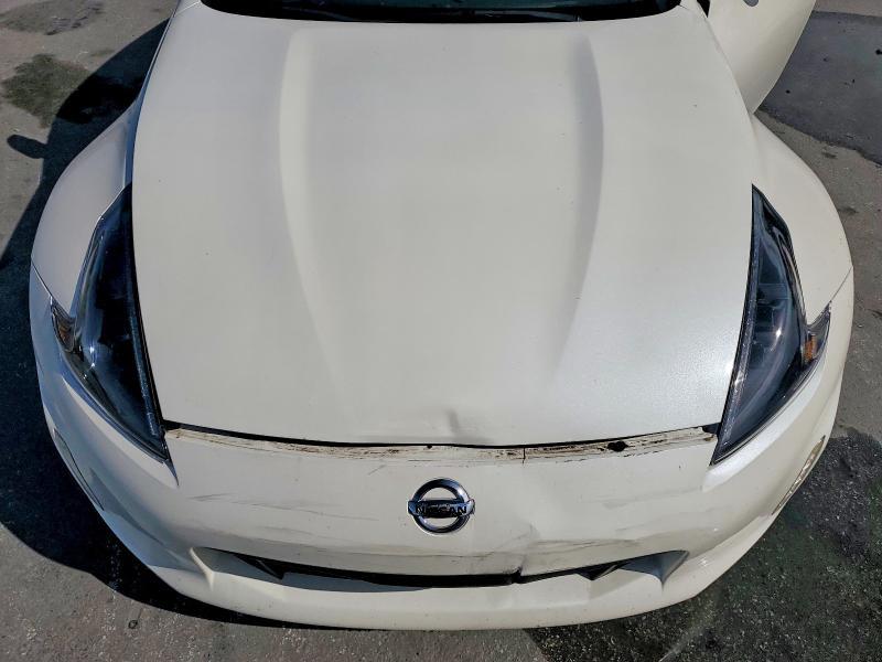 2014 Nissan 370z Base