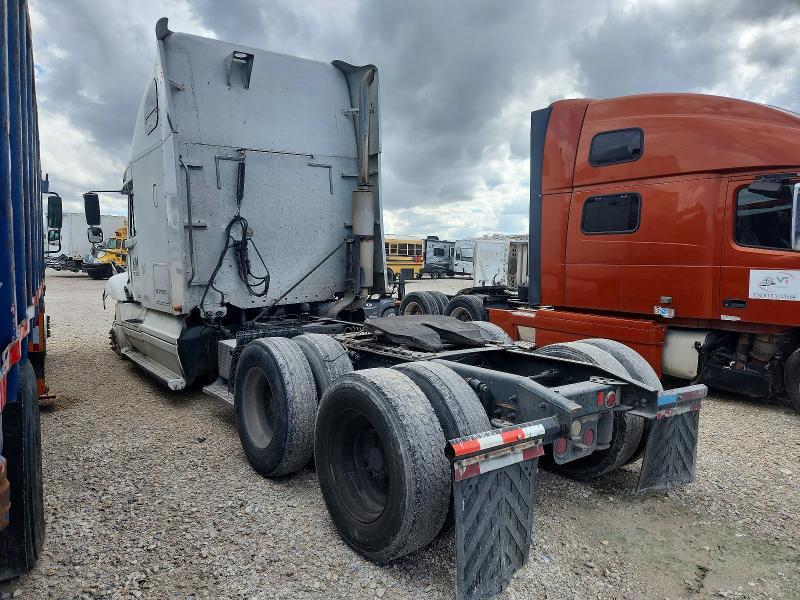 2003 Freigliner 2003 Freightliner Columbia 120