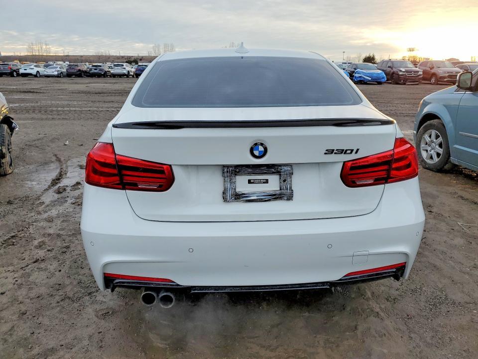 2018 BMW 330 xi