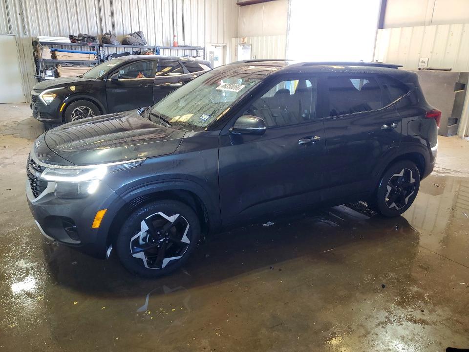 2025 KIA Seltos s