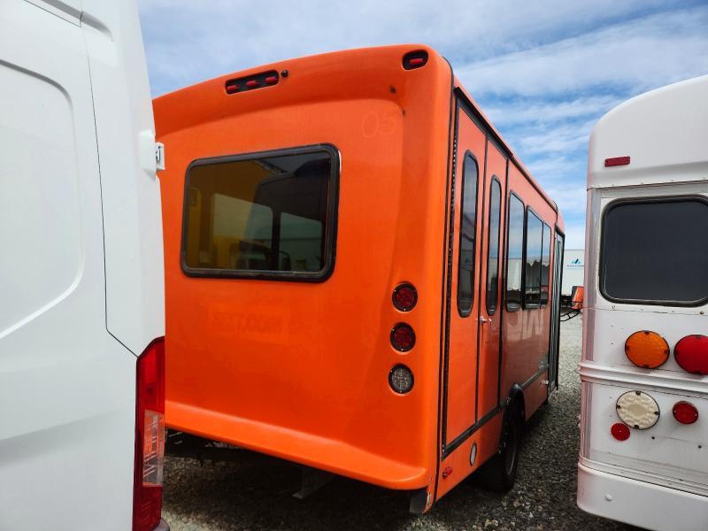 2023 Ford Econoline E450 Super Duty Cutaway Van