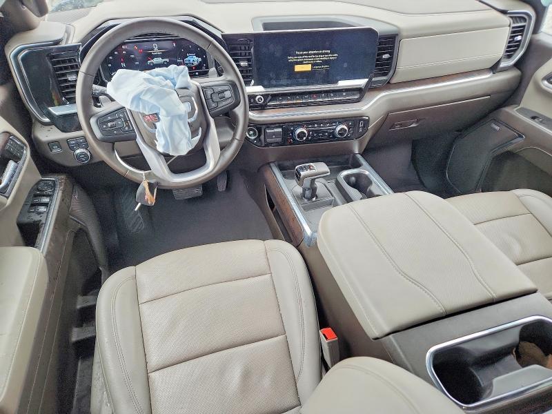2024 GMC Sierra K1500 SLT