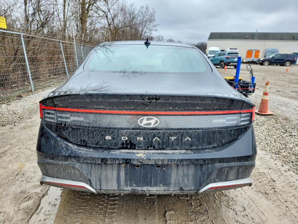 2025 Hyundai Sonata se