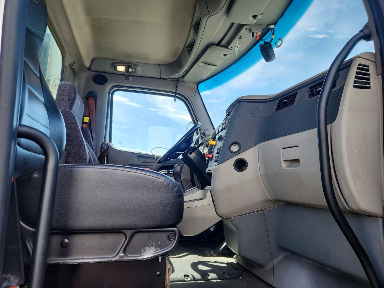2018 Peterbilt 579 Semi Truck