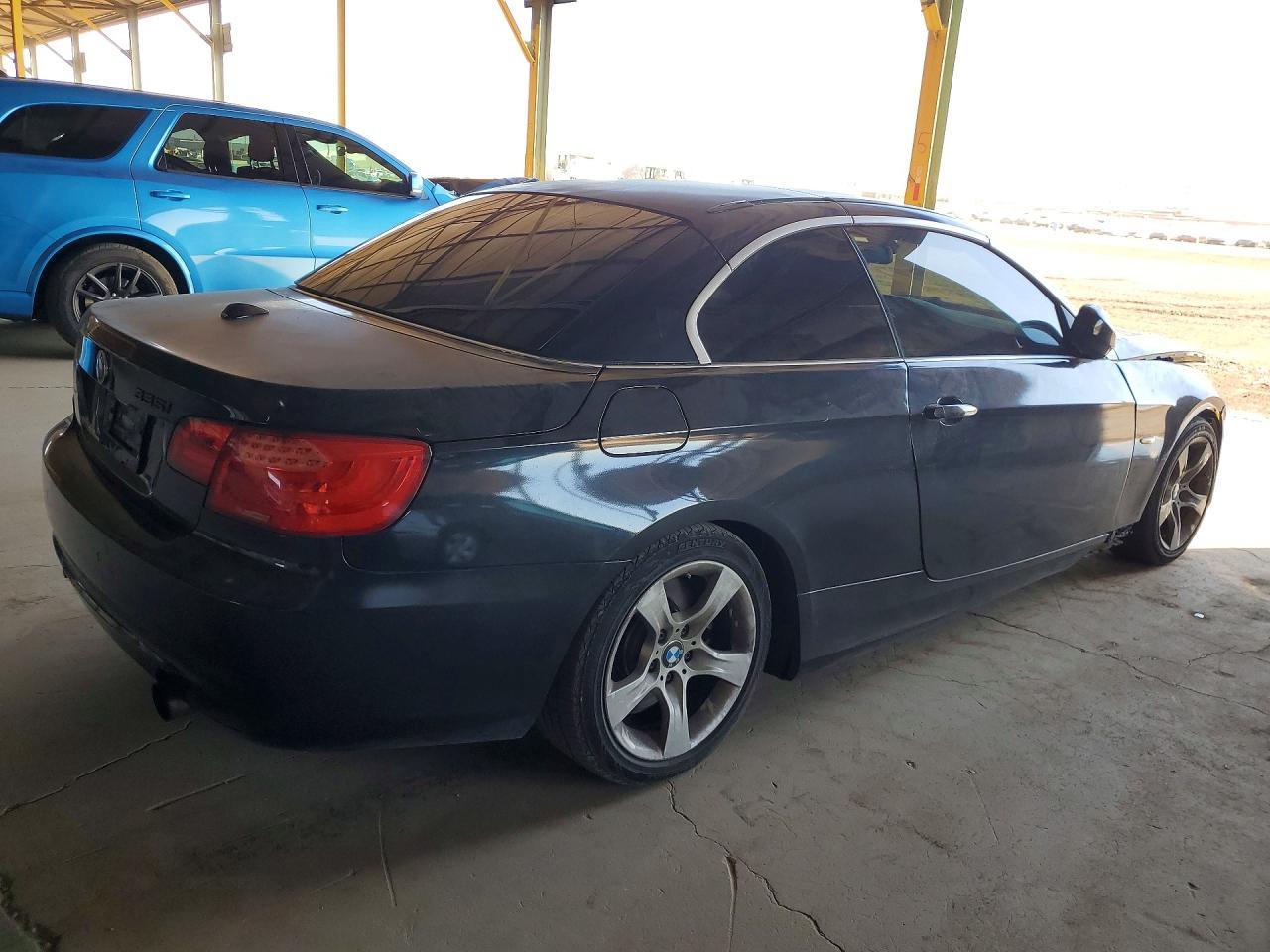 2011 BMW 335 i