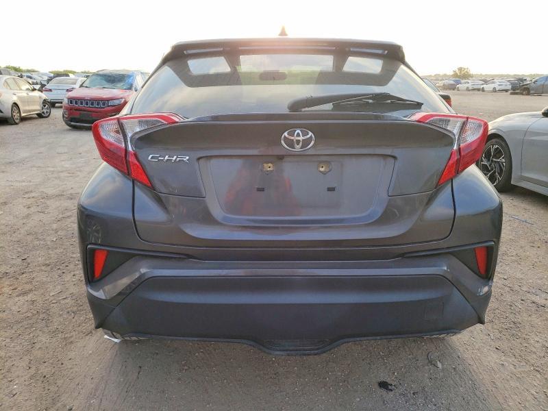 2020 Toyota C-hr xle