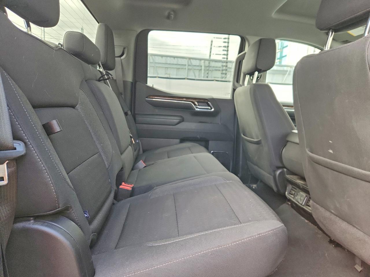 2024 GMC Sierra K1500 Elevation