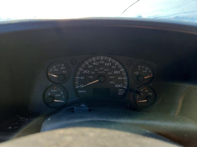 2005 Chevrolet Express Delivery Truck